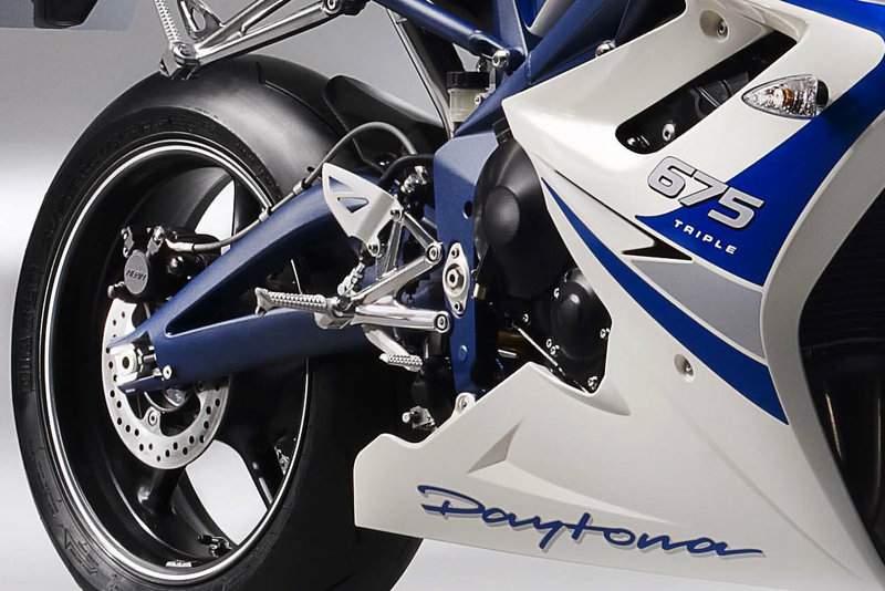triumph daytona 675 se 2010